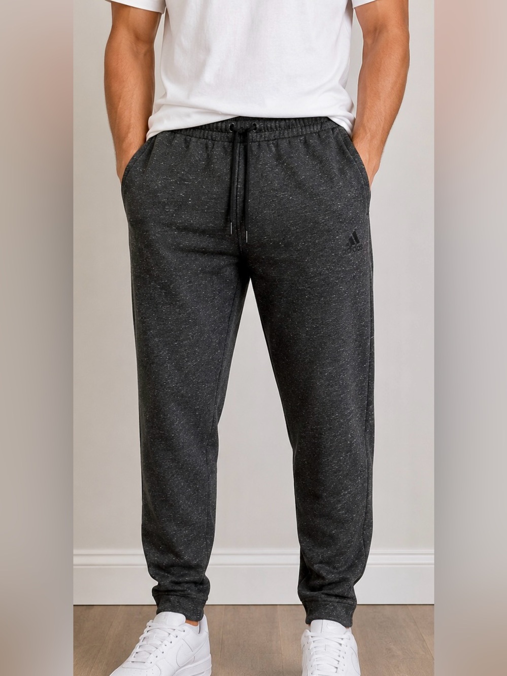 Adidas Men’s Charcoal Heather Tapered Jogger Sweatpants Size M Athletic Lounge